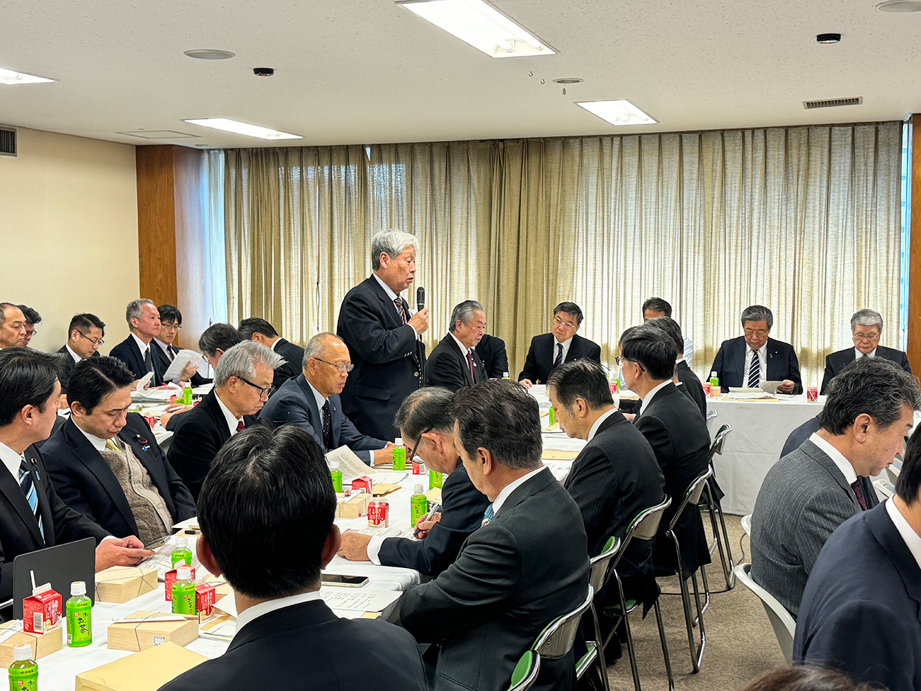 12月10日号記事1_画像